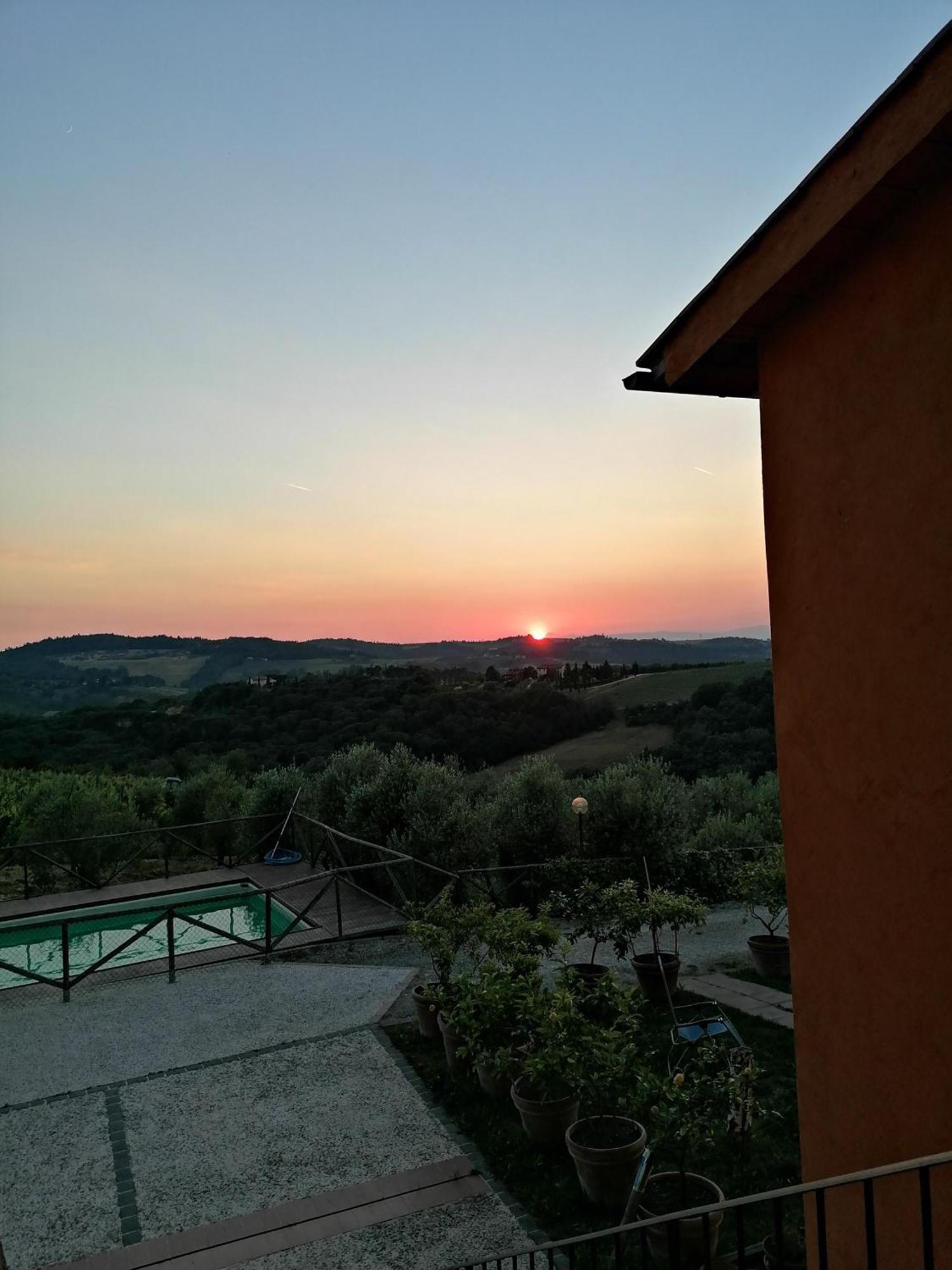 Agriturismo Borgo Stella مونتيزبيرتولي المظهر الخارجي الصورة