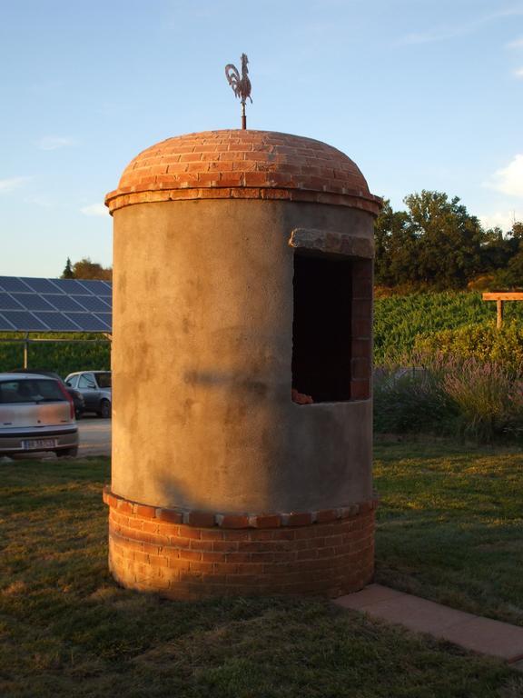 Agriturismo Borgo Stella مونتيزبيرتولي المظهر الخارجي الصورة